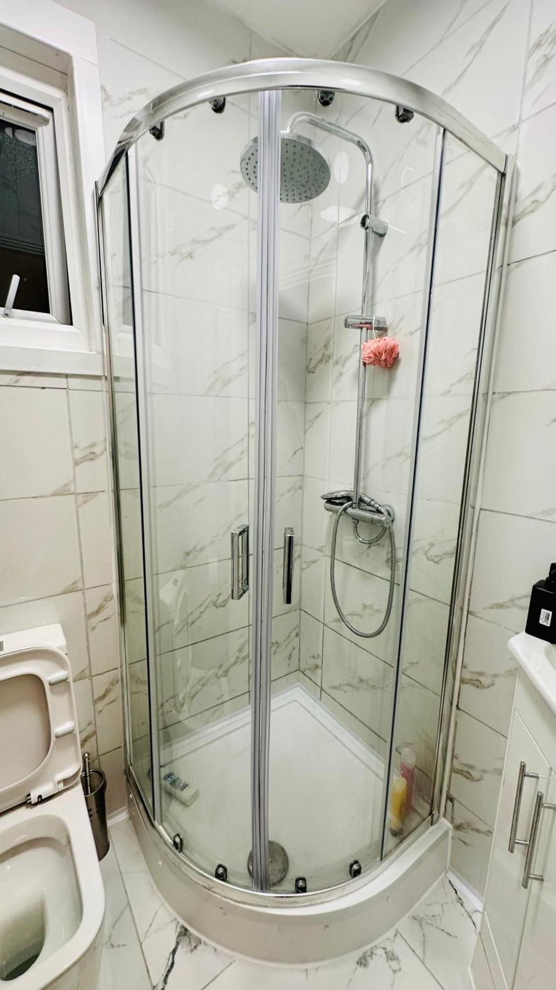 City Lodge Excel Лондон Экстерьер фото